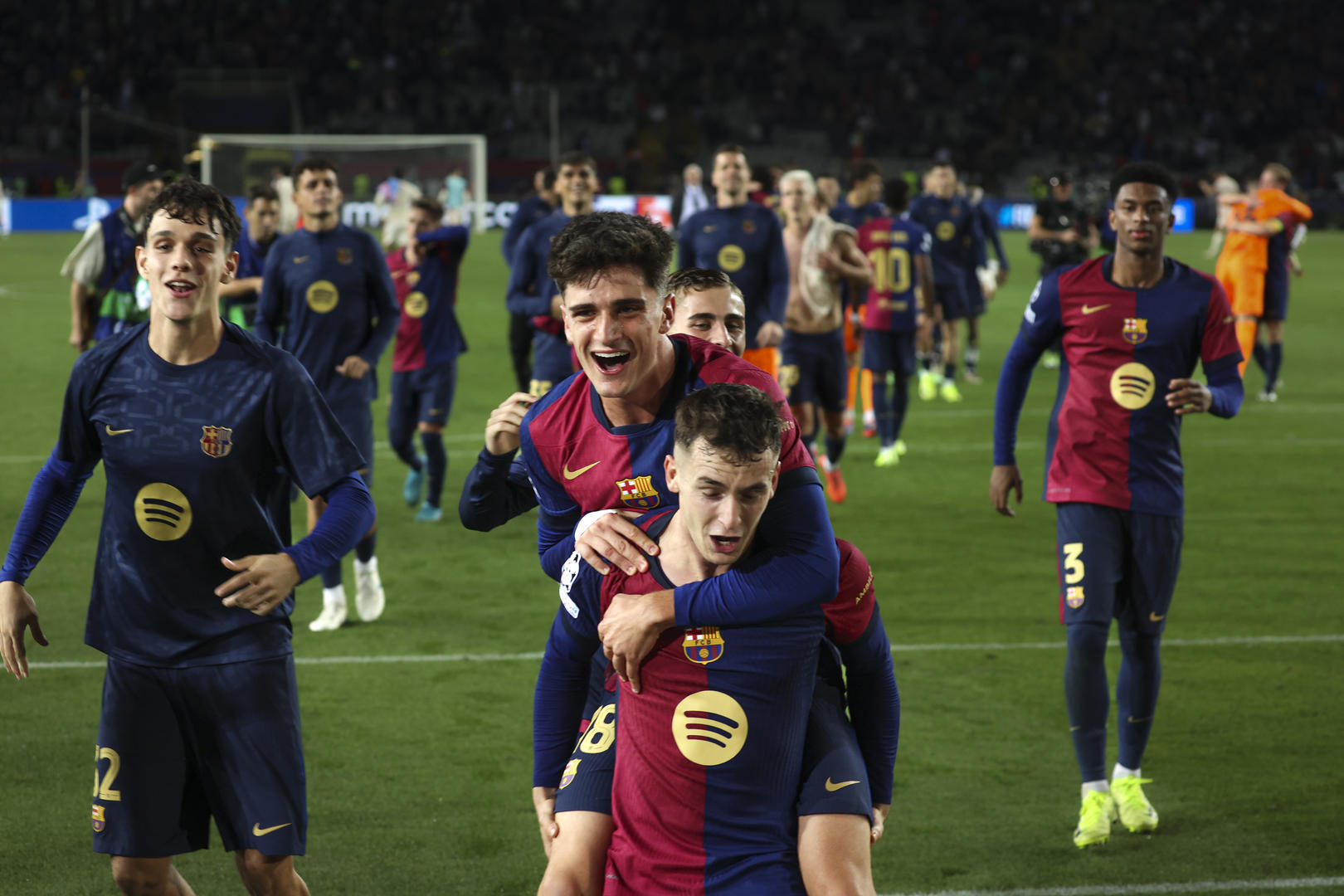 巴萨前锋频频破门,助球队连胜三场 巴萨前锋频频破门,助球队连胜三场