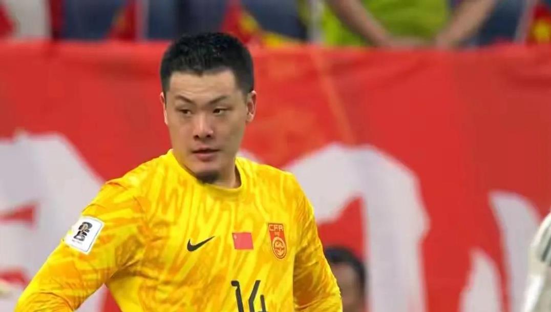 包含步行者官方公布新规，状态爆棚引发争议，险胜球迷热议！的词条